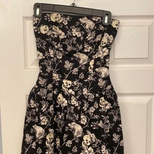 *BETSEY JOHNSON* Strapless Floral Dress